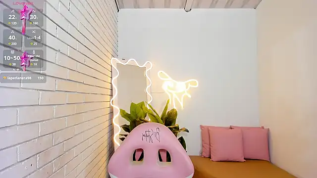 Snapshot of Chiara_tay chatting on 5, 2, 2025 Chiara tay online show from 5, 2, 2025