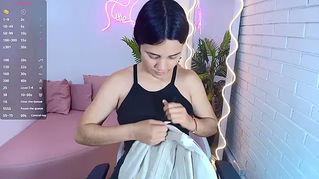 Snapshot of Chiara_tay chatting on 11, 3, 2025 Chiara tay online show from 11, 3, 2025