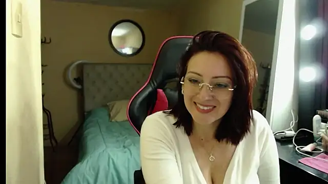 Carol Scottt online show from 25, 9, 2025