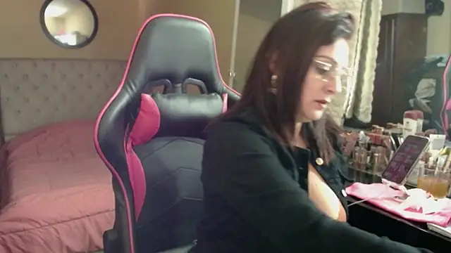 Carol Scottt online show from 1, 3, 2026