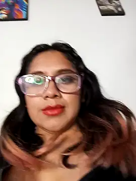 olivia stylinnson online show from 25, 1, 2025