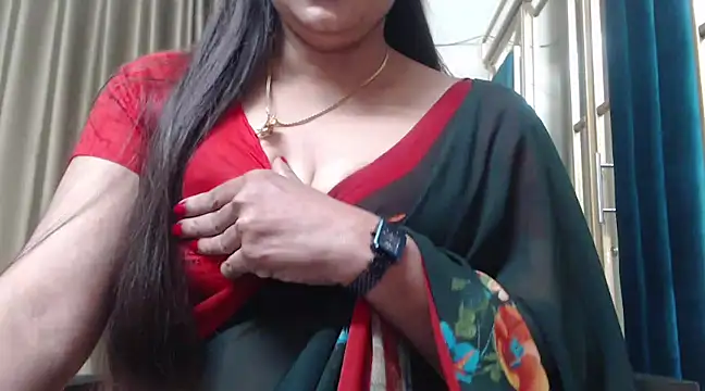 Snapshot of desi-maisa130 chatting on 13, 12, 2024 desi-maisa130 online show from 13, 12, 2024