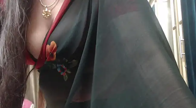 Snapshot of desi-maisa130 chatting on 14, 12, 2024 desi-maisa130 online show from 14, 12, 2024