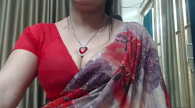 Snapshot of desi-maisa130 chatting on 24, 1, 2025 desi-maisa130 online show from 24, 1, 2025