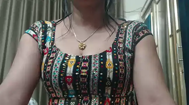 Snapshot of desi-maisa130 chatting on 27, 1, 2025 desi-maisa130 online show from 27, 1, 2025