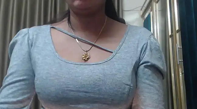 Snapshot of desi-maisa130 chatting on 25, 2, 2025 desi-maisa130 online show from 25, 2, 2025