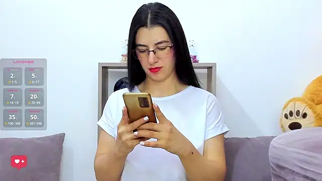 Snapshot of _AllisonSweet_ chatting on 27, 4, 2026 AllisonSweet online show from 27, 4, 2026