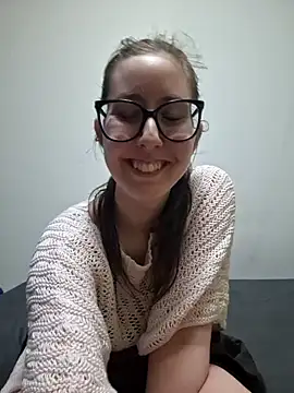 Snapshot of Sarah459 chatting on 7, 1, 2025 Sarah459 online show from 7, 1, 2025