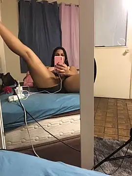 Snapshot of bellinii07 chatting on 27, 2, 2025 bellinii07 online show from 27, 2, 2025