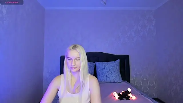 Snapshot of Amanda054 chatting on 9, 1, 2025 Amanda054 online show from 9, 1, 2025