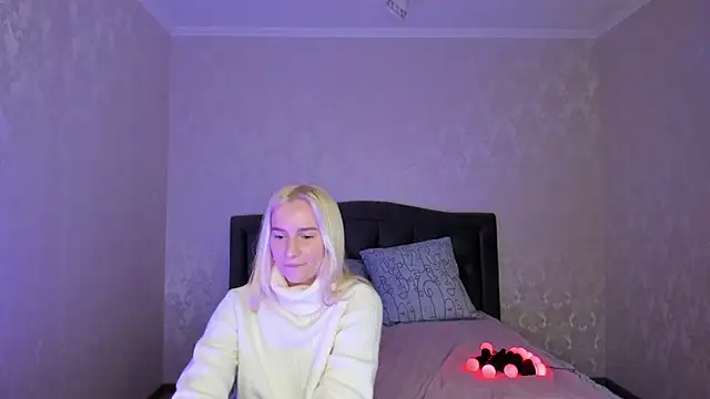 Snapshot of Amanda054 chatting on 2, 2, 2025 Amanda054 online show from 2, 2, 2025