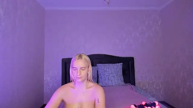 Snapshot of Amanda054 chatting on 12, 2, 2025 Amanda054 online show from 12, 2, 2025