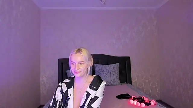 Snapshot of Amanda054 chatting on 24, 2, 2025 Amanda054 online show from 24, 2, 2025