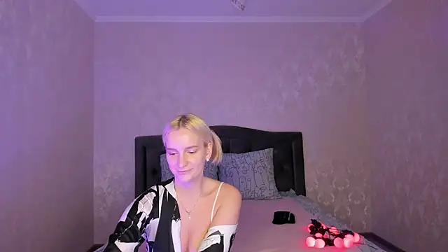 Snapshot of Amanda054 chatting on 24, 2, 2025 Amanda054 online show from 24, 2, 2025