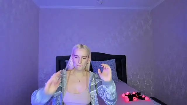 Snapshot of Amanda054 chatting on 4, 3, 2025 Amanda054 online show from 4, 3, 2025