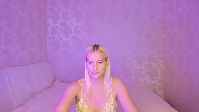 Snapshot of Amanda054 chatting on 1, 10, 2025 Amanda054 online show from 1, 10, 2025