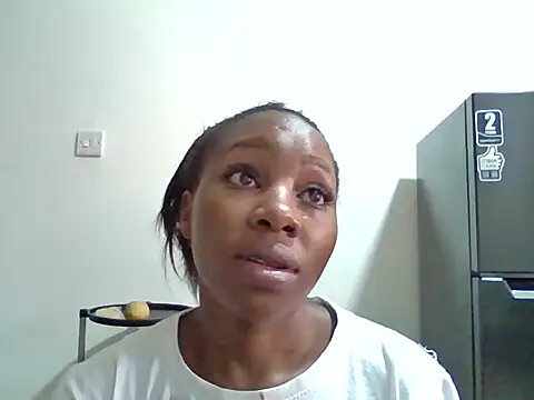 Snapshot of Queen_loveer chatting on 5, 2, 2026 Queen loveer online show from 5, 2, 2026