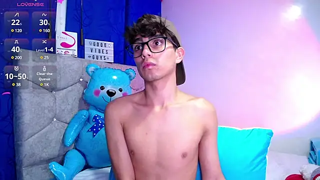 OwenBluee online show from 29, 12, 2024