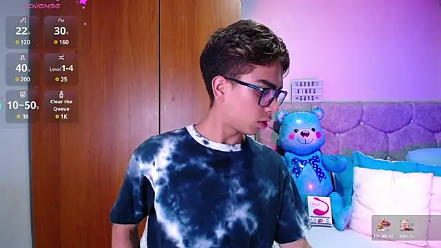 OwenBluee online show from 23, 1, 2025