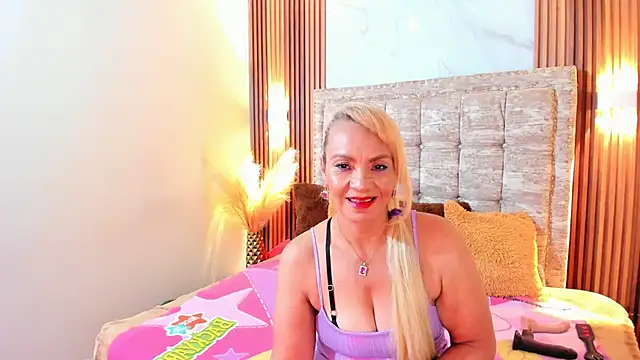 AnastasiaTaylor  online show from 21, 3, 2025