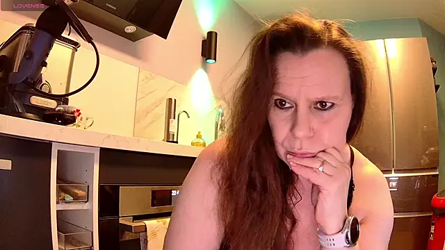 Snapshot of Endrocleia chatting on 10, 2, 2025 Endrocleia online show from 10, 2, 2025