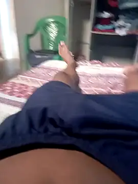 Snapshot of Lui5670 chatting on 16, 12, 2025 Lui5670 online show from 16, 12, 2025