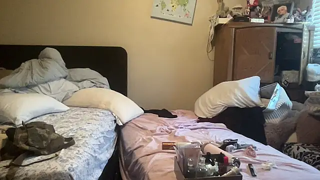 myloveforyouu online show from 15, 4, 2026