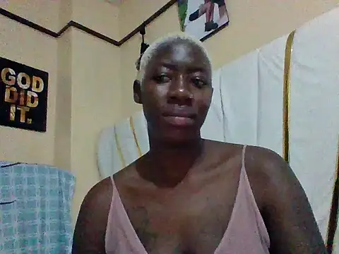 SquirtQueen16 online show from 13, 11, 2025