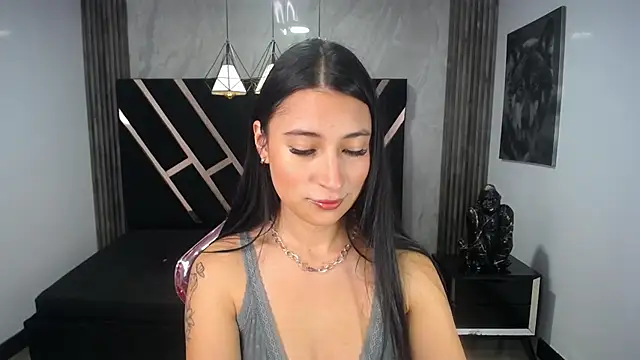 Snapshot of lizzyluk_ch chatting on 12, 1, 2025 lizzyluk ch online show from 12, 1, 2025