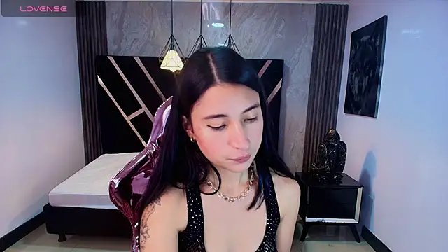 Snapshot of lizzyluk_ch chatting on 13, 2, 2025 lizzyluk ch online show from 13, 2, 2025