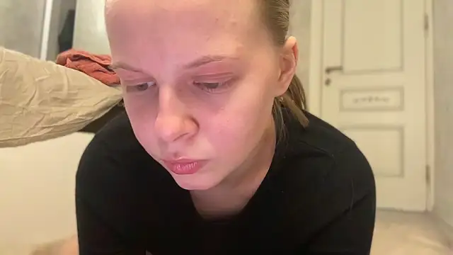 wrenlie online show from 20, 4, 2026