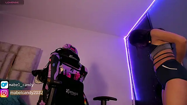 mabel candy online show from 15, 4, 2026