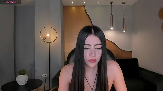 ValeriaRiveraX online show from 9, 3, 2025