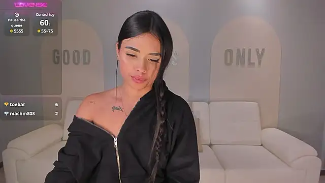 Snapshot of MariaHerrera_ chatting on 7, 12, 2024 MariaHerrera online show from 7, 12, 2024