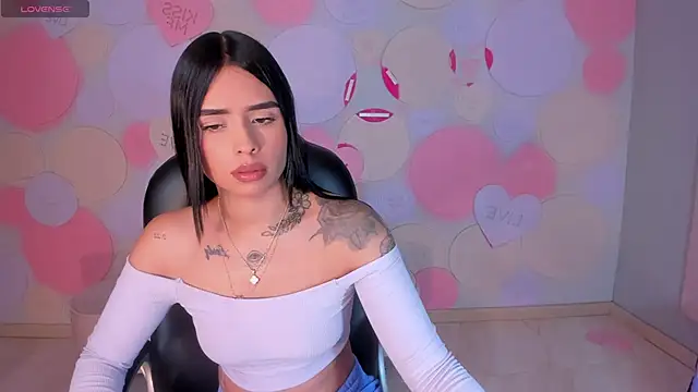 Snapshot of MariaHerrera_ chatting on 29, 12, 2024 MariaHerrera online show from 29, 12, 2024