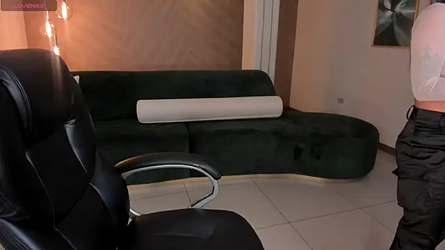 Snapshot of MariaHerrera_ chatting on 23, 3, 2025 MariaHerrera online show from 23, 3, 2025