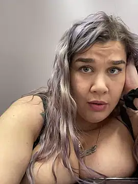 LolaBeretta online show from 24, 1, 2025