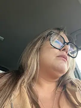 LolaBeretta online show from 13, 10, 2025