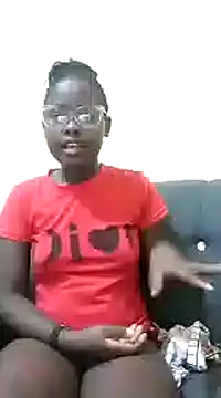 Snapshot of Sweetcecie01 chatting on 8, 3, 2025 Sweetcecie01 online show from 8, 3, 2025