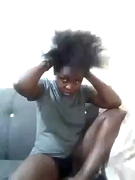 Snapshot of Sweetcecie01 chatting on 14, 9, 2025 Sweetcecie01 online show from 14, 9, 2025