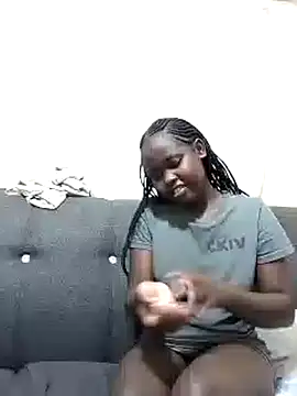 Snapshot of Sweetcecie01 chatting on 29, 9, 2025 Sweetcecie01 online show from 29, 9, 2025