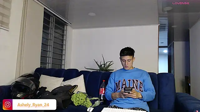 ashely ryan24 online show from 4, 3, 2025