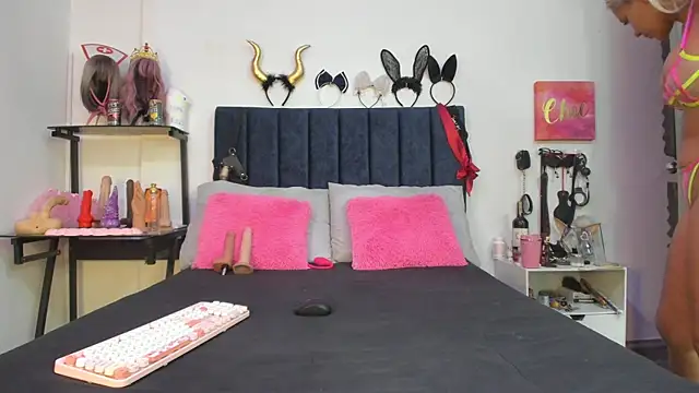 emmily giraldo online show from 8, 1, 2026