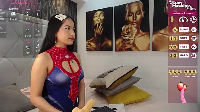 Madeline Dreams online show from 13, 3, 2025