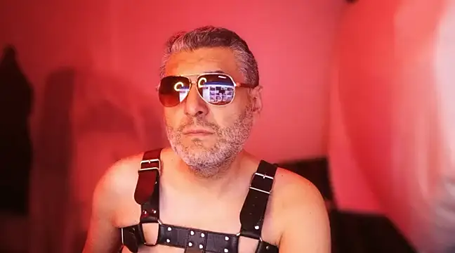 Snapshot of BushBator chatting on 15, 1, 2025 BushBator online show from 15, 1, 2025