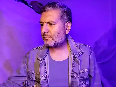 Snapshot of BushBator chatting on 23, 1, 2025 BushBator online show from 23, 1, 2025