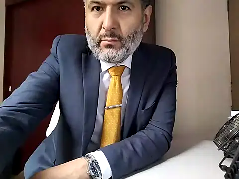 Snapshot of BushBator chatting on 19, 2, 2025 BushBator online show from 19, 2, 2025