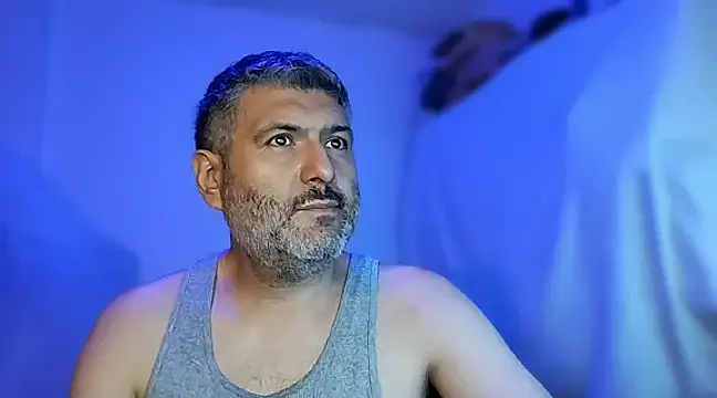 Snapshot of BushBator chatting on 13, 3, 2025 BushBator online show from 13, 3, 2025