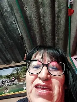 clarita 01 online show from 1, 10, 2025