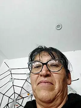 clarita 01 online show from 6, 11, 2025